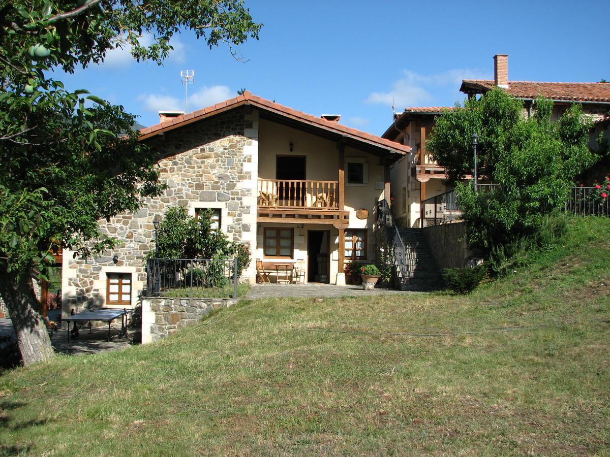 Viviendas Rurales Aldea De Dosamantes Pesaguero-La Parte Exterior photo