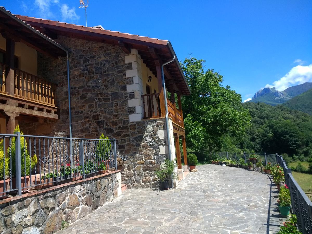 Viviendas Rurales Aldea De Dosamantes Pesaguero-La Parte Exterior photo
